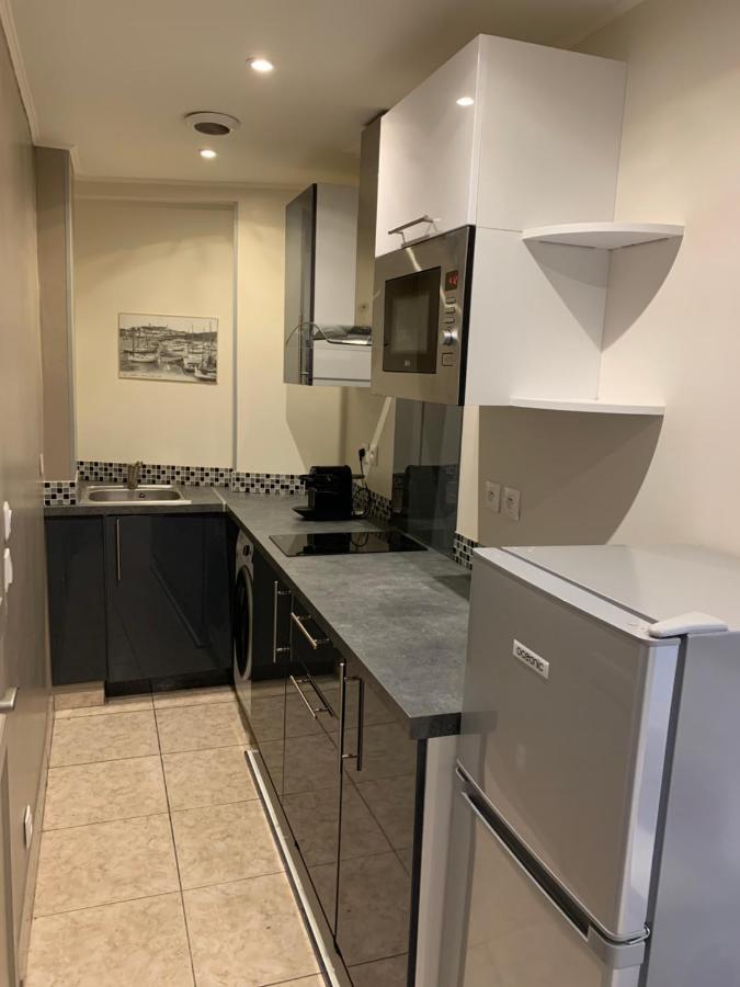 Cosy Apartment + Secured Parking Канни Екстер'єр фото